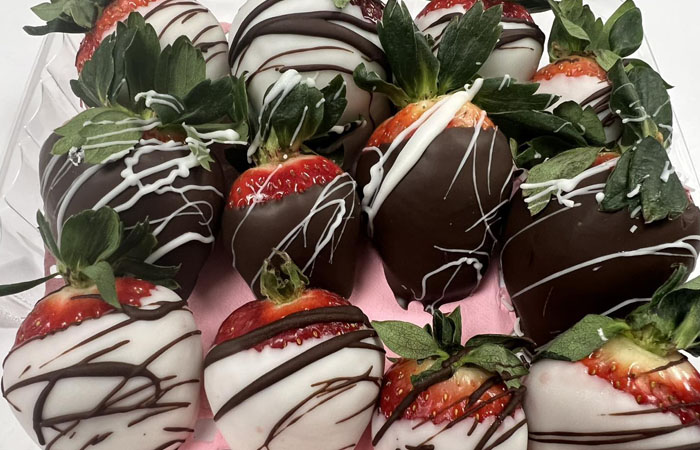 Front Porch Bakery Dipped Strawberries